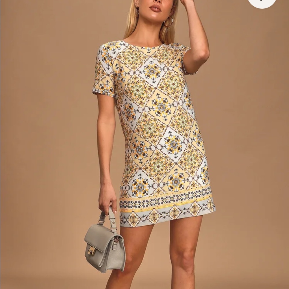 Lulu’s Dandy Lion Yellow Print Shift Dress